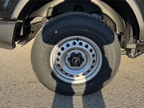 New 2025 Ford Bronco Base image 9