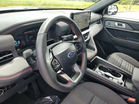 Certified 2025 Ford Explorer ST-Line image 20