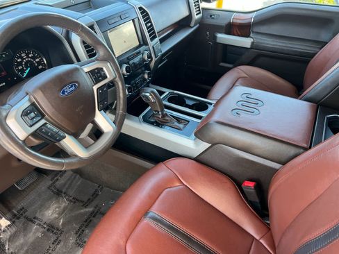 Used 2019 Ford F150 King Ranch w/ Equipment Group 601A Luxury AWD/4WD image 12