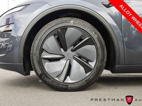 Used 2026 Tesla Model Y Long Range AWD/4WD image 14