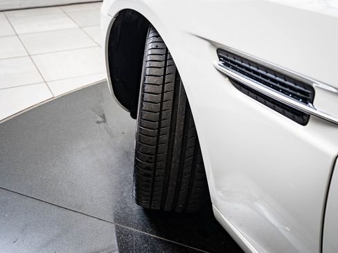 Used 2015 Mercedes-Benz SLK 250 image 38