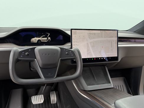 Used 2023 Tesla Model X image 14