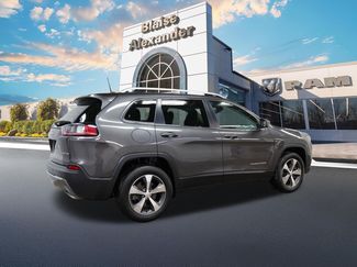 Used 2020 Jeep Cherokee Limited video 3
