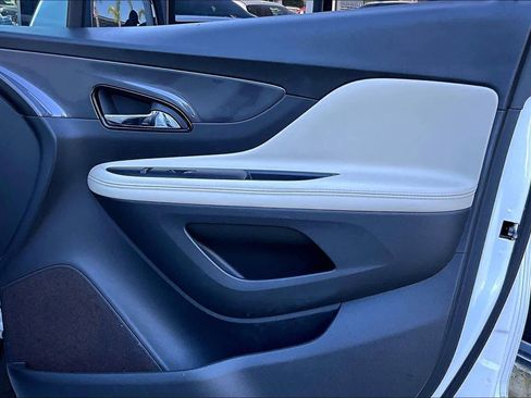 Used 2021 Buick Encore Preferred w/ Safety Package image 22