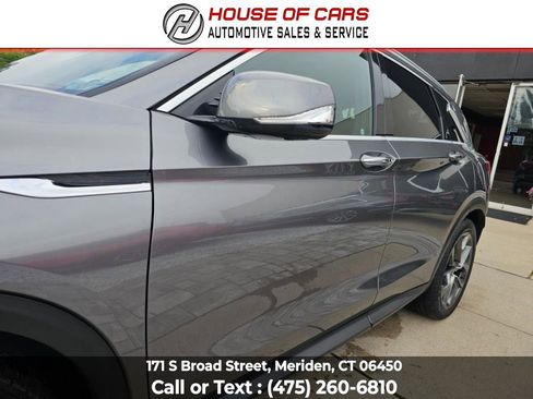 Used 2019 INFINITI QX50 Essential w/ Sensory Package image 18