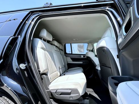 Used 2026 Hyundai Santa Fe SEL AWD/4WD image 19
