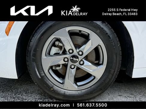 Certified 2024 Kia K5 LXS FWD image 32