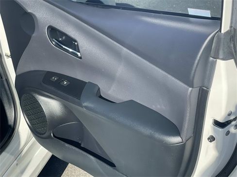 Used 2017 Toyota Prius Prime Advanced image 33