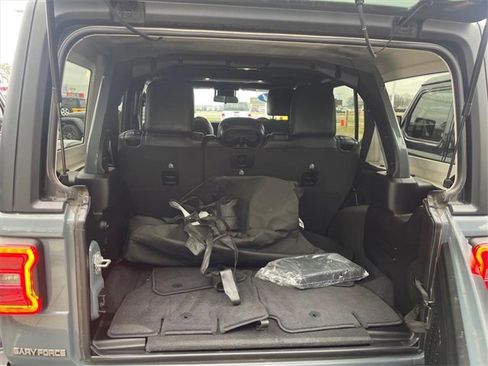 Used 2024 Jeep Wrangler Unlimited Rubicon w/ Safety Group image 20