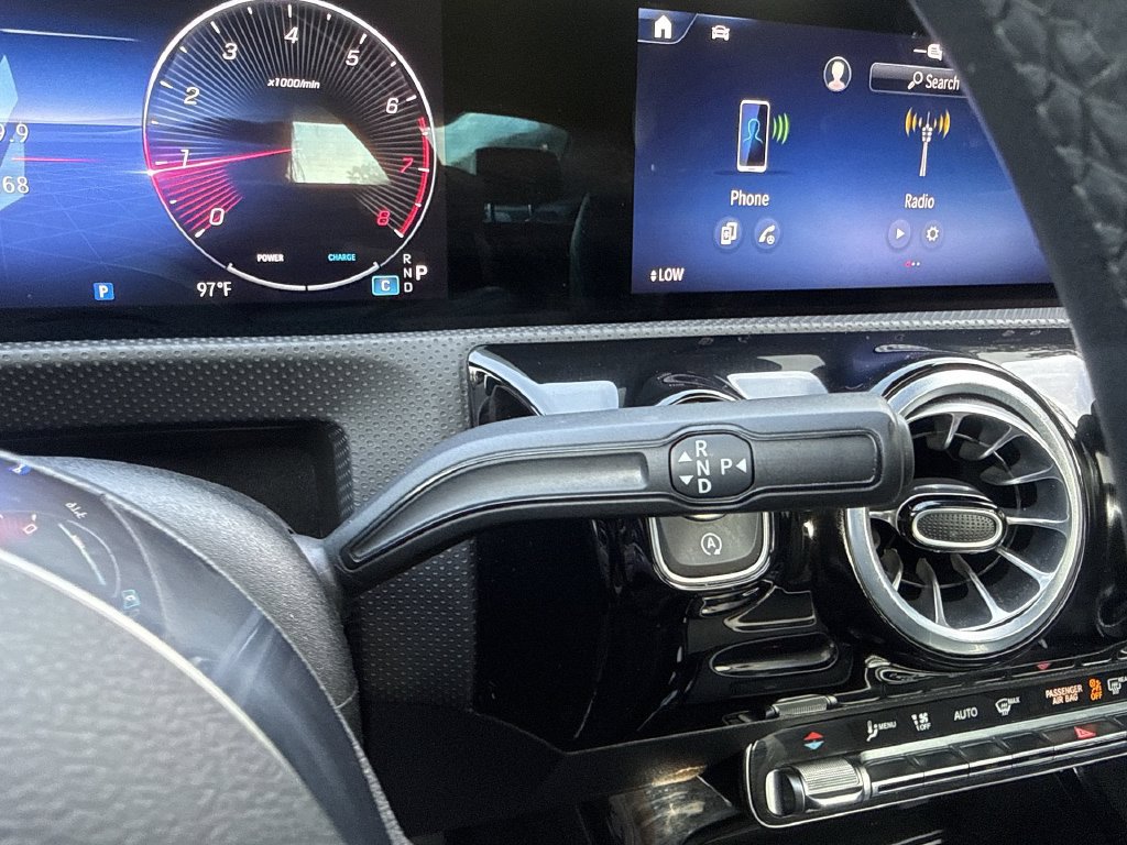 Used 2025 Mercedes-Benz CLA 250 image 22