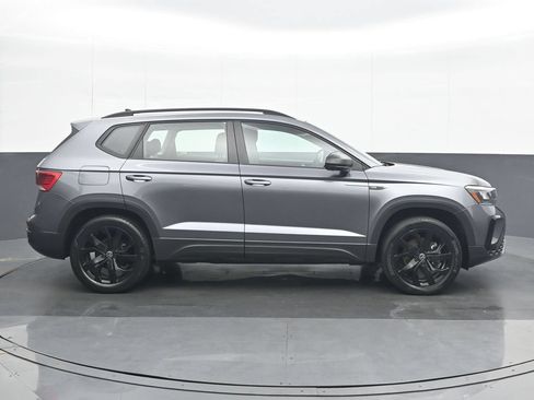 Used 2023 Volkswagen Taos S AWD/4WD image 7