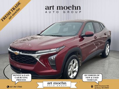 Used 2025 Chevrolet Trax LS w/ LS Convenience Package