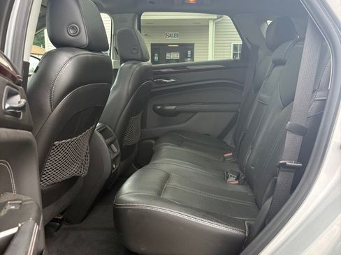 Used 2012 Cadillac SRX Luxury FWD image 10