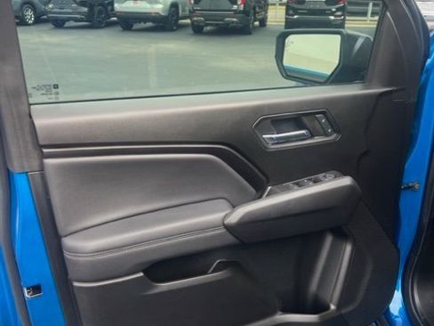 Used 2024 Chevrolet Colorado LT w/ LT Convenience Package III image 6