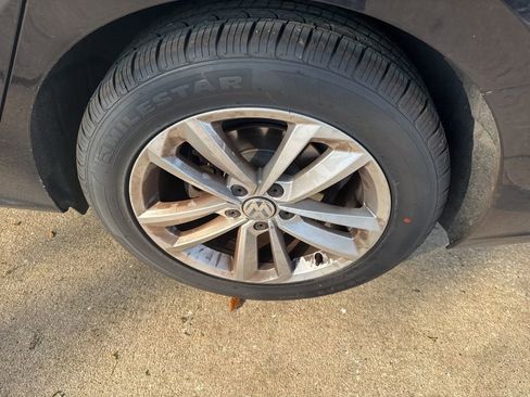 Used 2021 Volkswagen Passat 2.0T S image 5