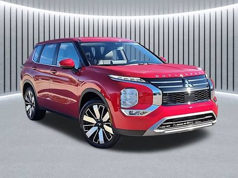 New 2026 Mitsubishi Outlander SE FWD image 1