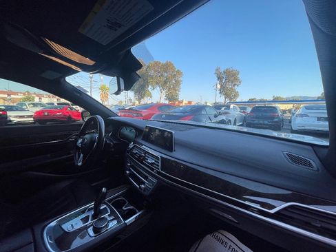 Used 2016 BMW 740i image 12