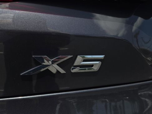 Used 2021 BMW X5 xDrive40i w/ Convenience Package image 17