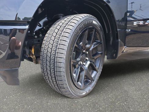 Used 2023 RAM 1500 Laramie AWD/4WD image 28