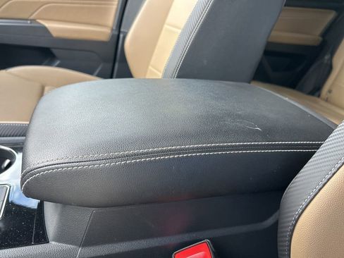 Used 2022 Volkswagen Atlas Cross Sport SE image 38