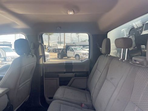 Used 2017 Ford F550 XLT image 23