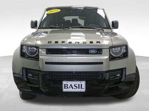 Used 2023 Land Rover Defender 110 X-Dynamic SE image 3