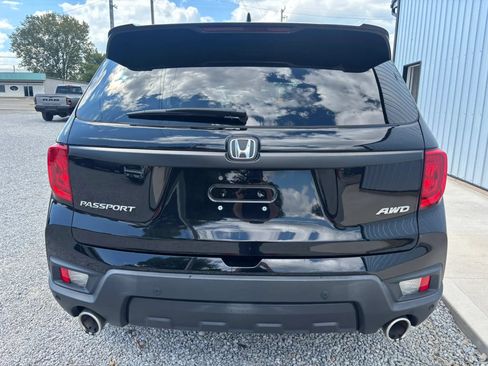 Used 2023 Honda Passport EX-L image 4