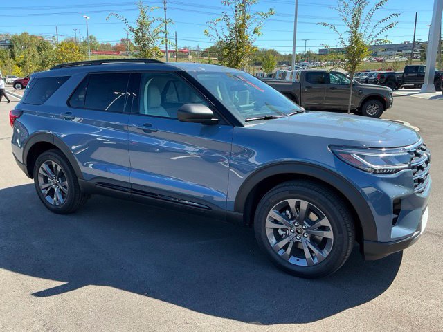 New 2026 Ford Explorer Active w/ Active Comfort Package AWD/4WD image 11