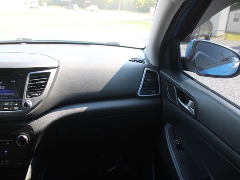 Used 2017 Hyundai Tucson Eco w/ Cargo Package image 17