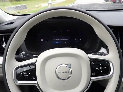 New 2026 Volvo XC60 B5 Ultra w/ Protection Package Premier image 15