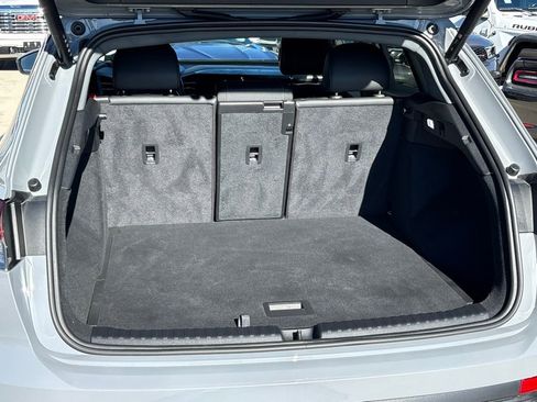 Used 2024 Audi Q4 e-tron Premium Plus w/ Premium Plus image 28