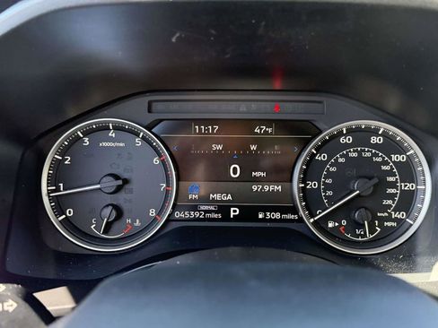 Used 2024 Mitsubishi Outlander SE image 29