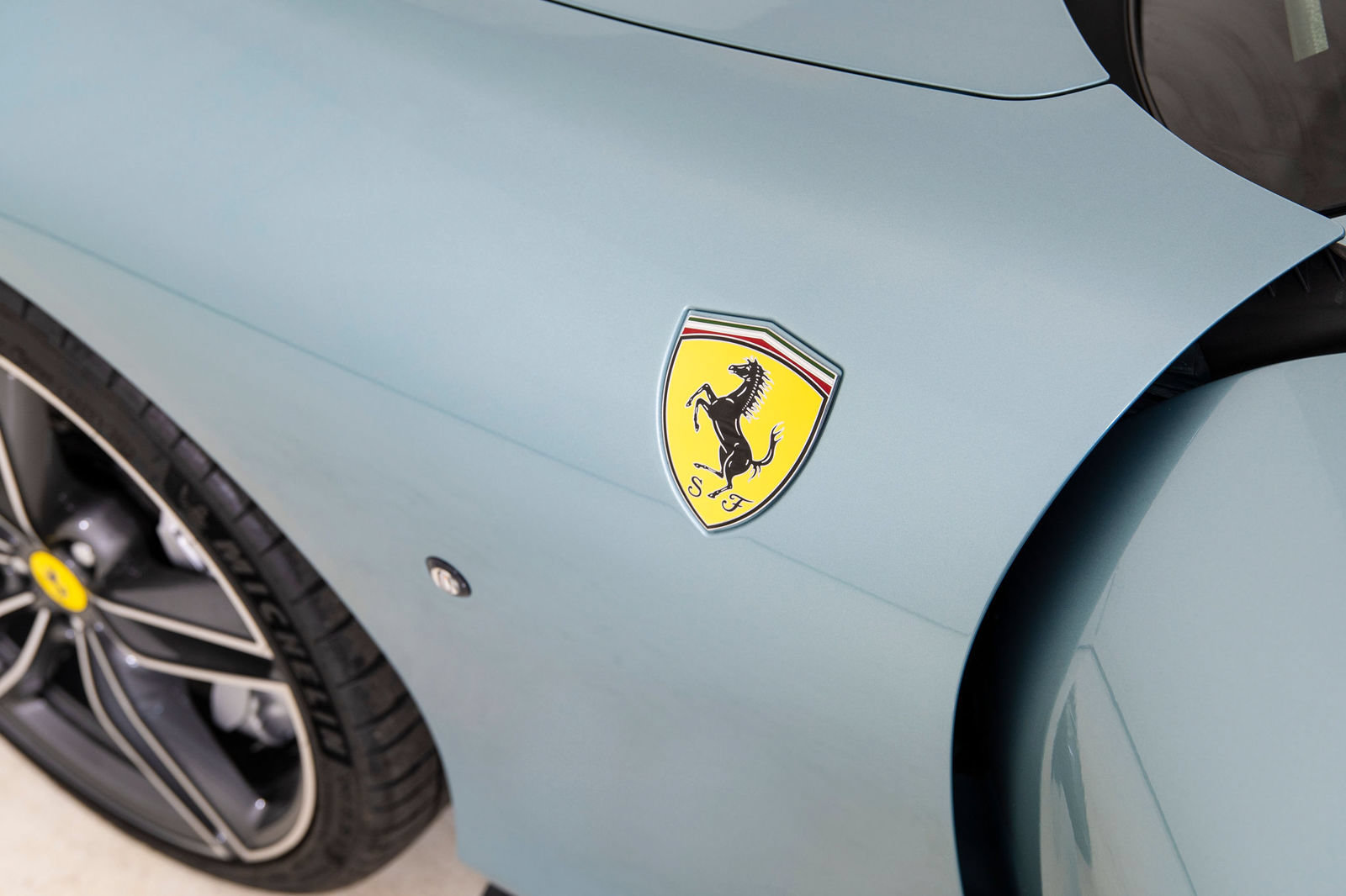 Certified 2024 Ferrari Roma Spider RWD image 32