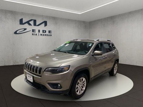 Used 2019 Jeep Cherokee Latitude w/ Popular Appearance Group image 5