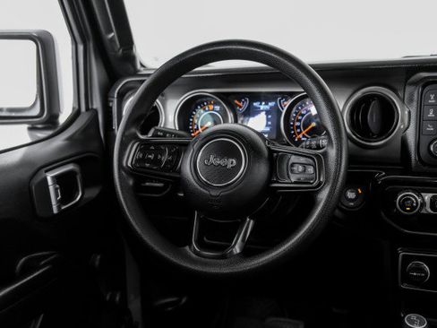 Used 2020 Jeep Wrangler Unlimited Sport AWD/4WD image 11
