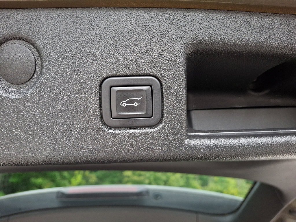 Used 2023 Chevrolet Equinox RS AWD/4WD image 34