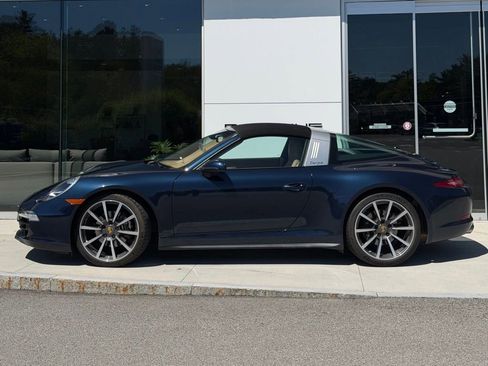 Certified 2015 Porsche 911 Targa 4 AWD/4WD image 2