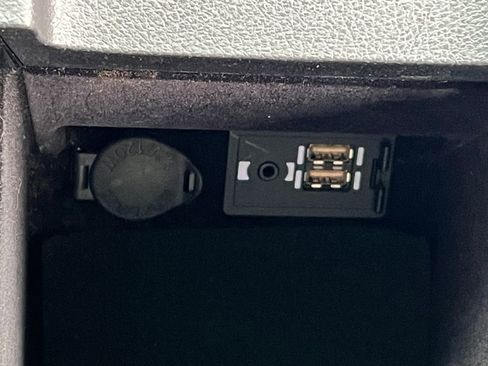 Used 2018 Lexus ES 300h 300h image 22