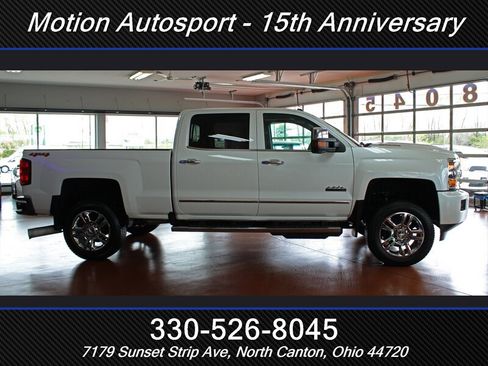 Used 2018 Chevrolet Silverado 2500 High Country w/ Duramax Plus Package AWD/4WD image 10