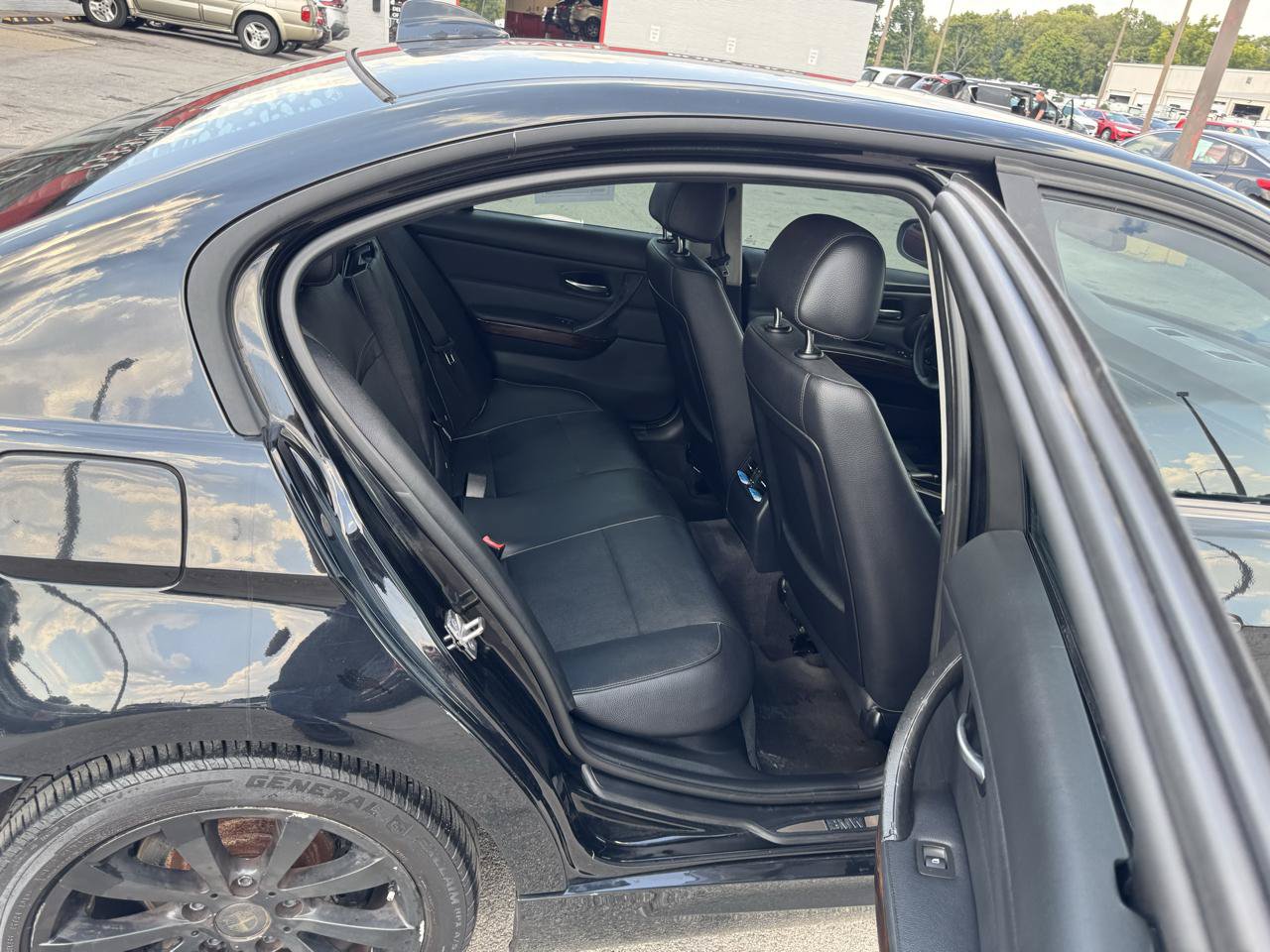 Used 2011 BMW 328i Sedan RWD image 10