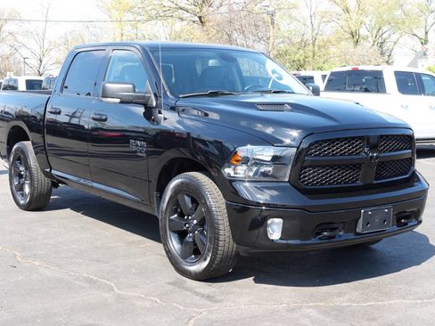 Used 2023 RAM 1500 Classic SLT w/ Electronics Convenience Group image 4