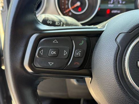Used 2022 Jeep Wrangler Sport AWD/4WD image 8