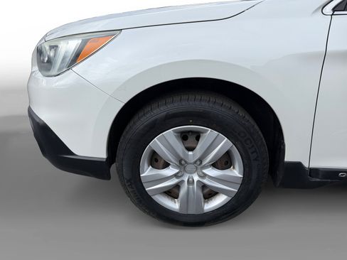 Used 2015 Subaru Outback 2.5i image 9