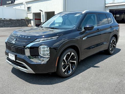 New 2025 Mitsubishi Outlander 4WD Plug-In Hybrid image 5