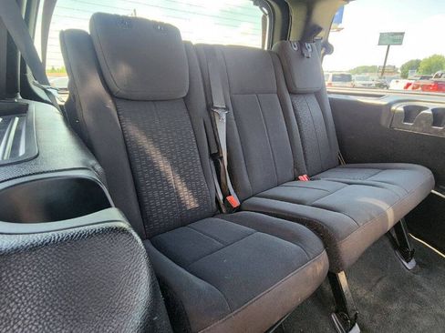 Used 2016 Ford Expedition XLT AWD/4WD image 23