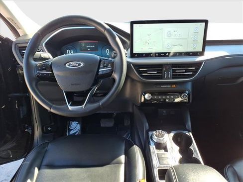 Used 2023 Ford Escape Platinum AWD/4WD image 34
