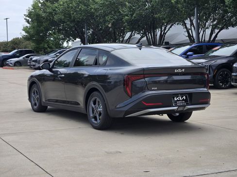 New 2026 Kia K4 FWD image 3