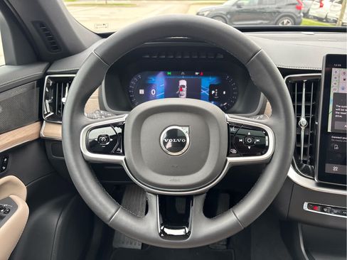 Used 2026 Volvo XC90 B6 Plus w/ Protection Package Premier AWD/4WD image 24