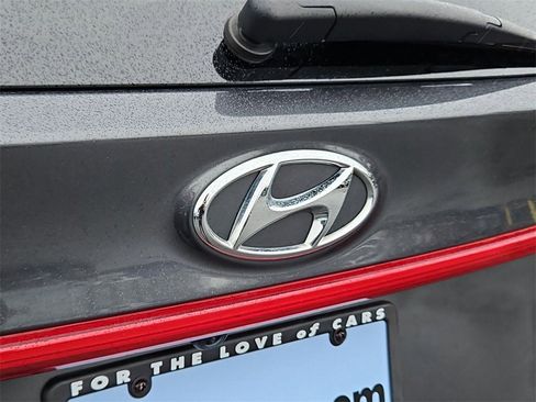 Certified 2023 Hyundai Santa Fe SEL w/ Premium Package image 25