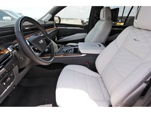 New 2026 Cadillac Escalade Platinum Sport w/ LPO, ONYX Package AWD/4WD image 6